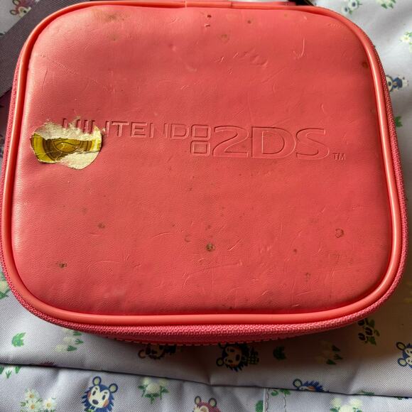 RARE Pink Peach Nintendo 2ds with case - Picture 12 of 12